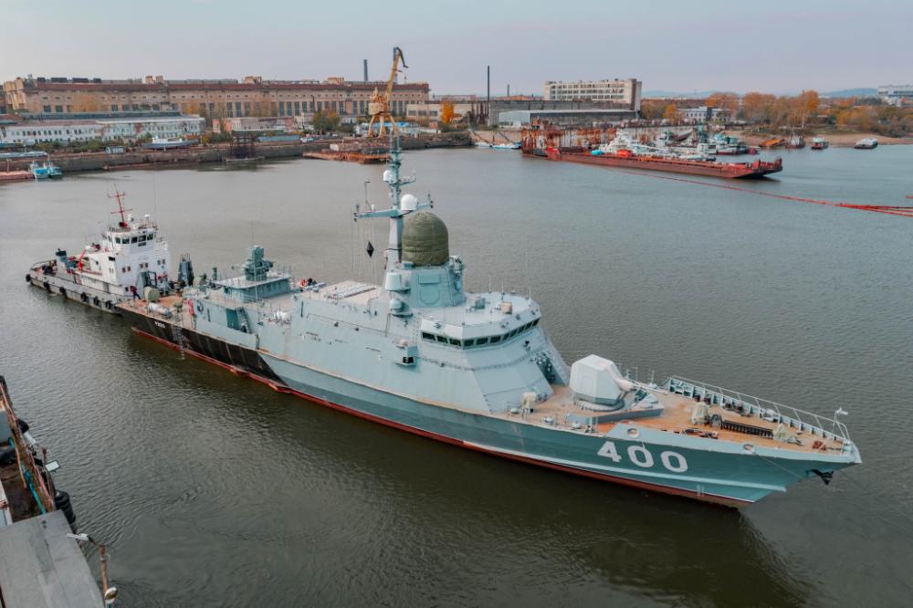 Построенный ОСК «Каракурт» отправился на сдаточную базу во Владивостоке